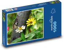 Motýl na květině Puzzle 1000 dílků - 60 x 46 cm