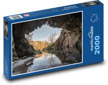 Jezero, jeskyně Puzzle 2000 dílků - 90 x 60 cm