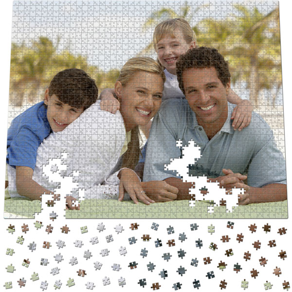 1748 Piece Puzzle 40 x 31 in, a gift with personal photos as a game for family