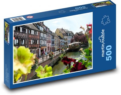 Channel flowing between houses - Puzzle of 500 pieces, size 46x30 cm 