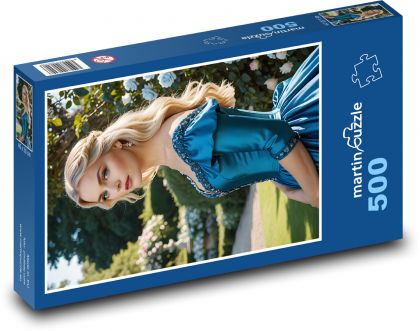 Kobieta w niebieskiej sukience - Puzzle 500 elementów, rozmiar 46x30 cm