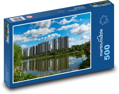 Nadrzeczne wieżowce - Puzzle 500 elementów, rozmiar 46x30 cm