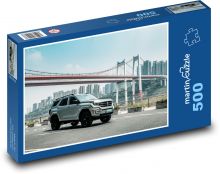 Samochód SUV w mieście Puzzle 500 elementów - 46x30 cm