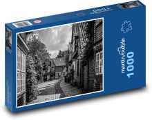 Čiernobiela historická ulička Puzzle 1000 dielikov - 60 x 46 cm 