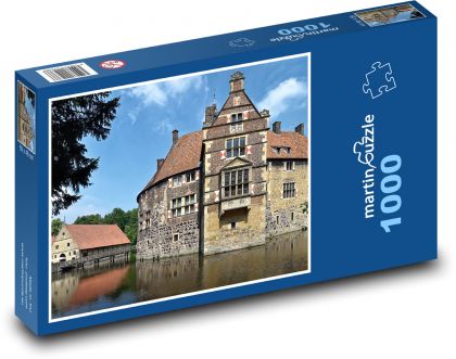 Německo - Burg Vischering  - Puzzle 1000 dílků, rozměr 60x46 cm