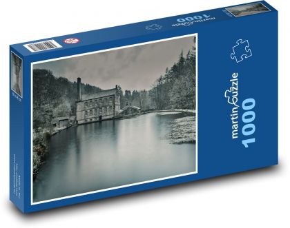 Pejzaż zimowy ze starym młynem - Puzzle 1000 elementów, rozmiar 60x46 cm