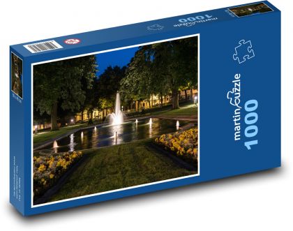 Večerní fontána v lázeňském parku - puzzle 1000 dílků