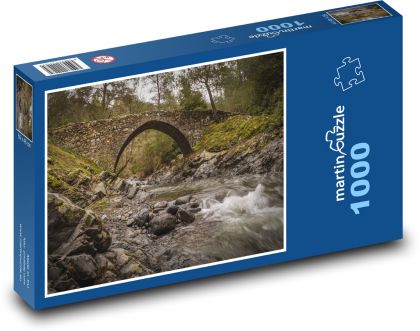 Kamenný most cez potok - Puzzle 1000 dielikov, rozmer 60x46 cm