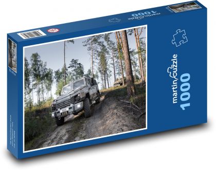 Army vehicle in the forest - Puzzle 1000 pieces, size 60x46 cm 