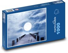 Měsíc na konci dřevěného mola Puzzle 1000 - 60x46 cm