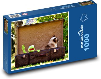 Mačka, kufor, žaba - Puzzle 1000 dielikov, rozmer 60x46 cm