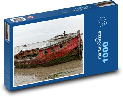 Statek na lądzie - wrak, morze - Puzzle 1000 elementów, rozmiar 60x46 cm