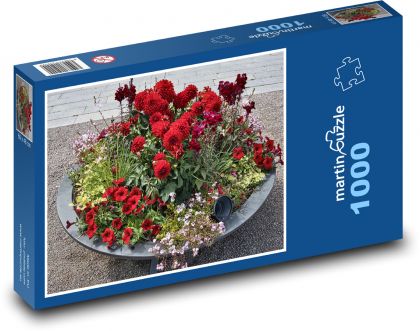 Červené květiny - dekorace v hrnci, zahrada - Puzzle 1000 dílků, rozměr 60x46 cm