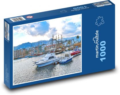 Kypr - přístav s loděmi, moře - Puzzle 1000 dílků, rozměr 60x46 cm