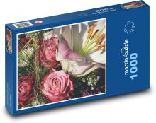Kytice - lilie, růže Puzzle 1000 dílků - 60 x 46 cm