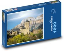 Obec - kostol, príroda Puzzle 1000 dielikov - 60 x 46 cm