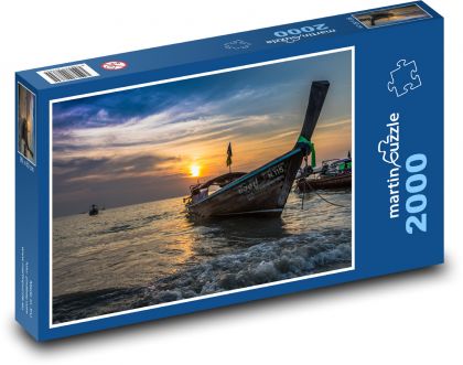 Łódź o zachodzie słońca na morzu - Puzzle 2000 elementów, rozmiar 90x60 cm