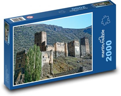Gruzie - pevnost Khertvisi - Puzzle 2000 dílků, rozměr 90x60 cm