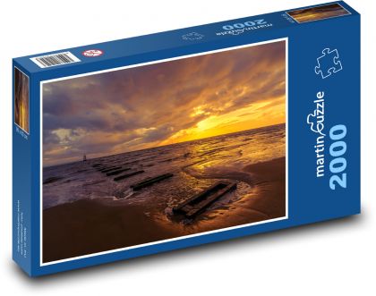 Crosby Beach - Dřevěné Molo - Puzzle 2000 dílků, rozměr 90x60 cm