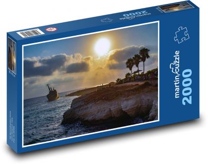 Pobrežie, vrak lode - Puzzle 2000 dielikov, rozmer 90x60 cm 