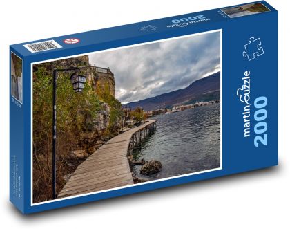 Molo wyścielające brzeg jeziora - Puzzle 2000 elementów, rozmiar 90x60 cm