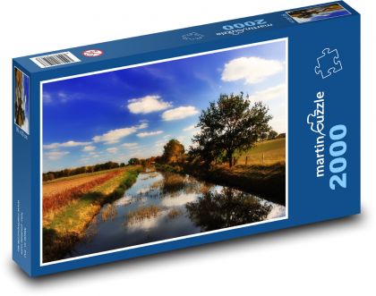 Riečna krajina, polia a stromy - Puzzle 2000 dielikov, rozmer 90x60 cm 