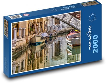 Benátky - lodě - Puzzle 2000 dílků, rozměr 90x60 cm