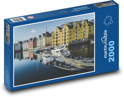 Kolorowy port Norwegii - Puzzle 2000 elementów, rozmiar 90x60 cm