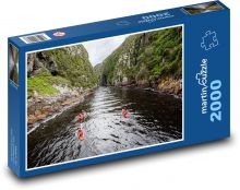 Vodáci na řece v horském kaňonu Puzzle 2000 dílků - 90 x 60 cm