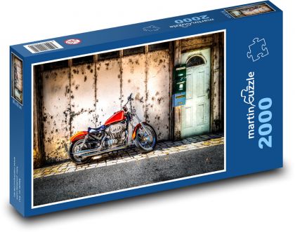 Červený chopper motocykel - Puzzle 2000 dielikov, rozmer 90x60 cm 