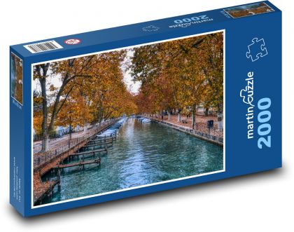 Romantický kanál na podzim - puzzle 2000 dílků