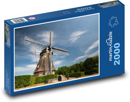 Holenderski wiatrak w letnim krajobrazie - Puzzle 2000 elementów, rozmiar 90x60 cm