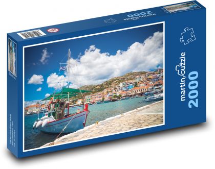 Grécky prístav s rybárskou loďou - Puzzle 2000 dielikov, rozmer 90x60 cm 