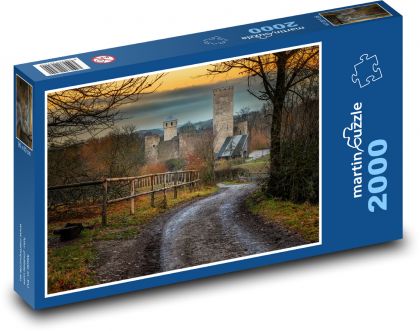 Cesta k hradu - puzzle 2000 dílků