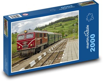 Bulharsko, vlak, nádraží - Puzzle 2000 dílků, rozměr 90x60 cm
