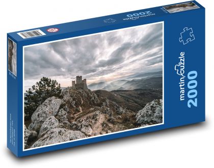 Hrad, hory - Puzzle 2000 dílků, rozměr 90x60 cm