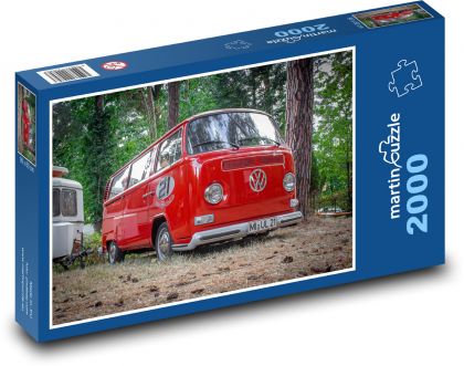 Czerwony autobus retro - Puzzle 2000 elementów, rozmiar 90x60 cm