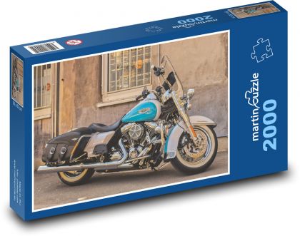 Motorka na ulici - puzzle 2000 dílků