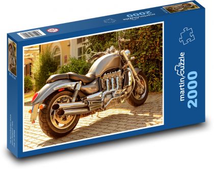 Motorbike at home - Puzzle 2000 pieces, size 90x60 cm 