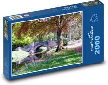 Park - most, příroda Puzzle 2000 - 90x60 cm