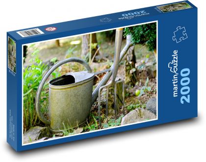 Kropící konev - práce na zahradě, vidle - puzzle 2000 dílků