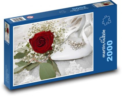 Svatební květina - růže, boty - Puzzle 2000 dílků, rozměr 90x60 cm