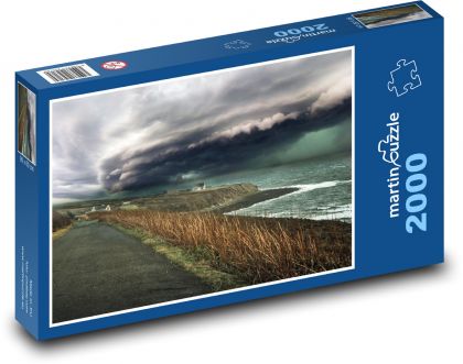 Krajina u moře - silnice, mraky - Puzzle 2000 dílků, rozměr 90x60 cm