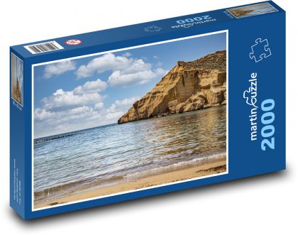 Pláž na pobřeží - moře, útesy - puzzle 2000 dílků