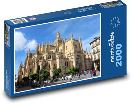 Španělsko - palác, katedrála - puzzle 2000 dílků