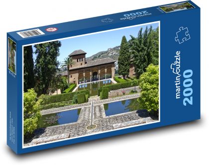 Španělsko - park, pevnost - puzzle 2000 dílků