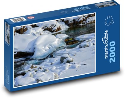 Zamrzlá řeka - voda, sníh - Puzzle 2000 dílků, rozměr 90x60 cm