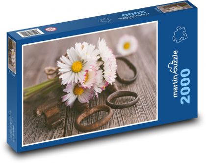 Sedmikráska - květ, klíč - Puzzle 2000 dílků, rozměr 90x60 cm
