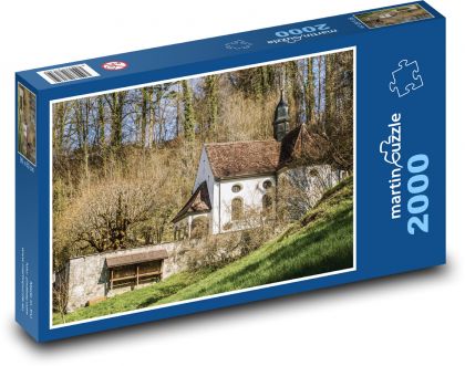 Kaplnka - náboženstvo, les - Puzzle 2000 dielikov, rozmer 90x60 cm 