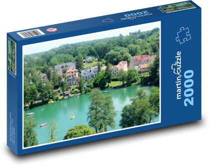Jezero - město, příroda - puzzle 2000 dílků